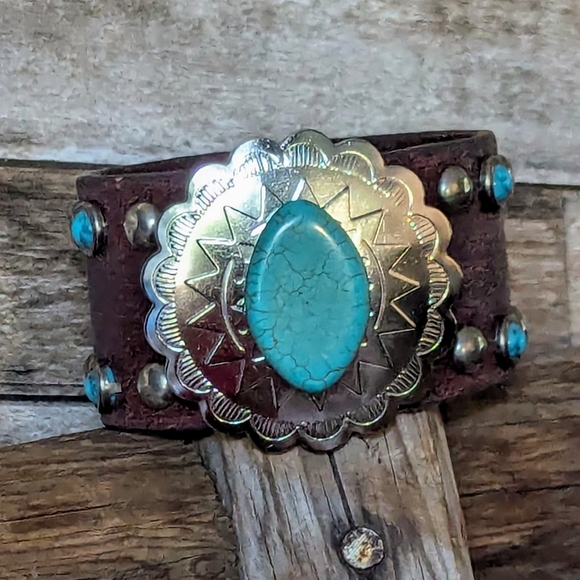Hand Crafted Jewelry - New Dark Brown Leather Bracelet W Large Silver Concho